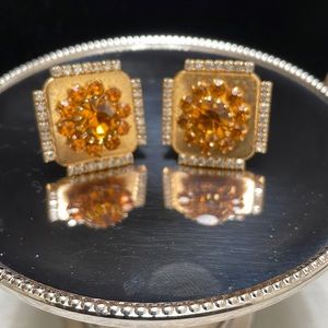 Large fancy pomp and circumstance Cufflinks by Tietanica.